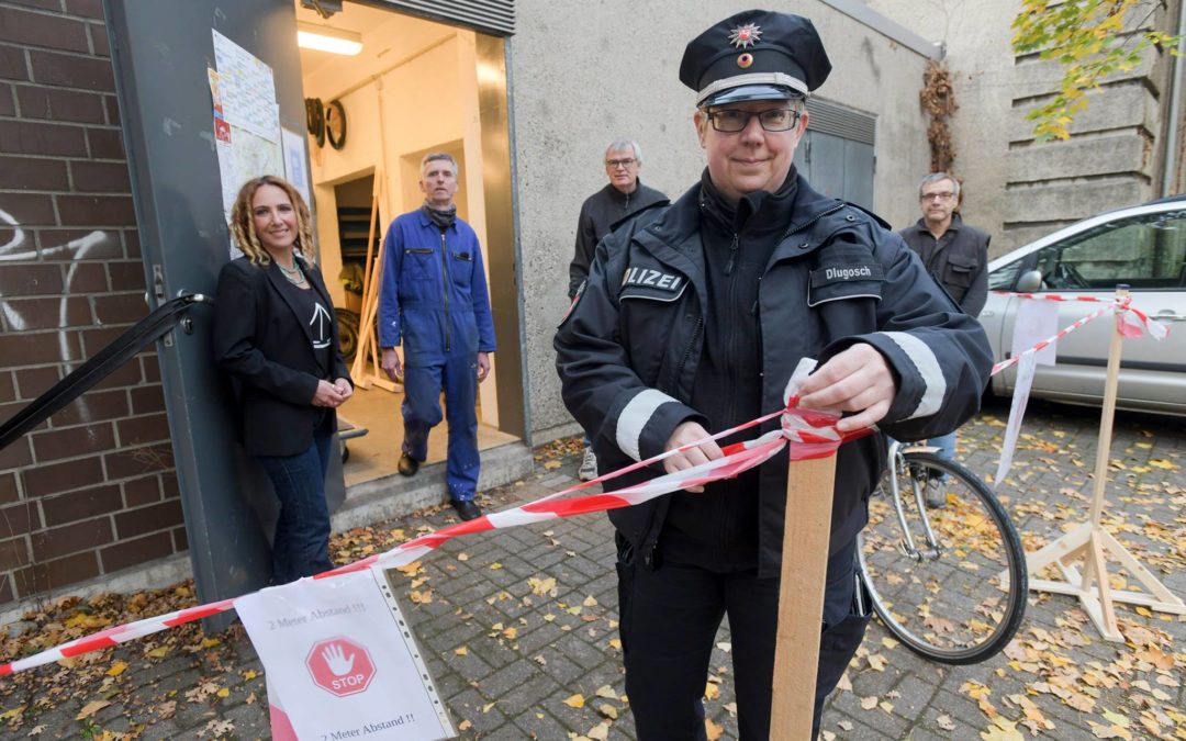 Polizei unterstützt die gEMiDe-Fahrradwerkstatt